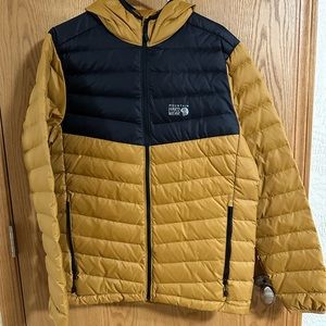 Mountain Hardwear Puffer Jacket